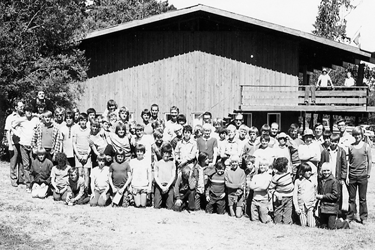 Group in Front of Sky Ridge Lodge in the Past