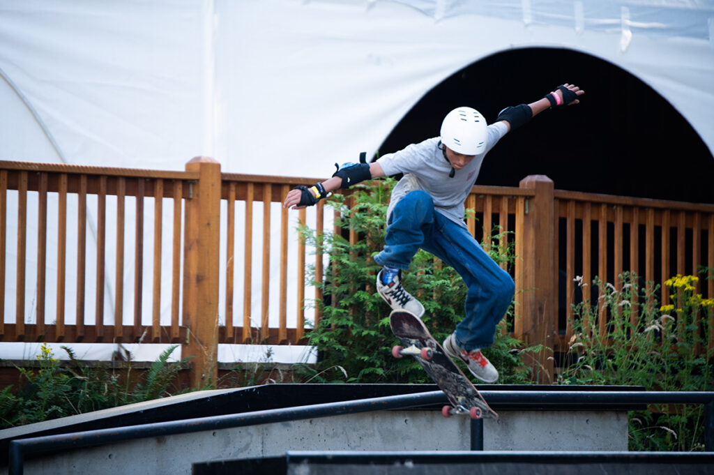 Skateboarding in Skate Club
